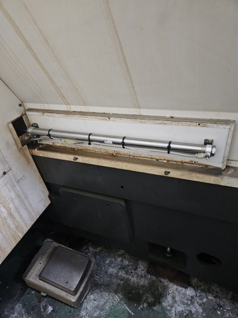 ATC Door (Auto Tool Change Door) 